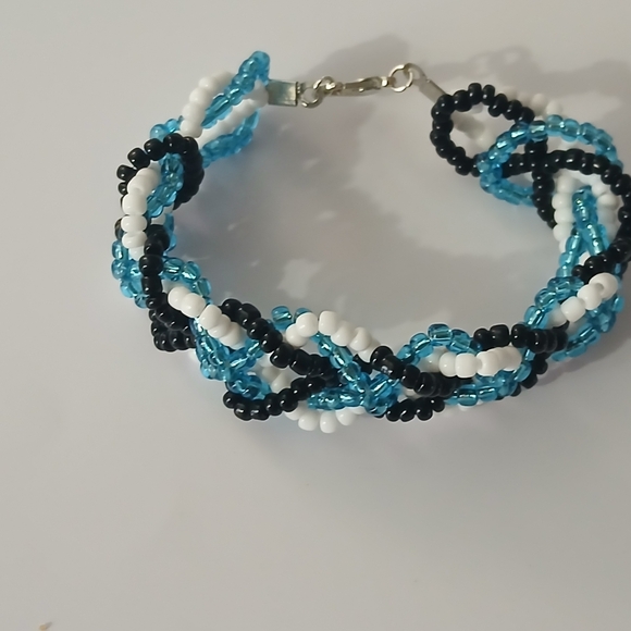 None Jewelry - Elegant Beaded Bracelet - Blue, Black, and White
